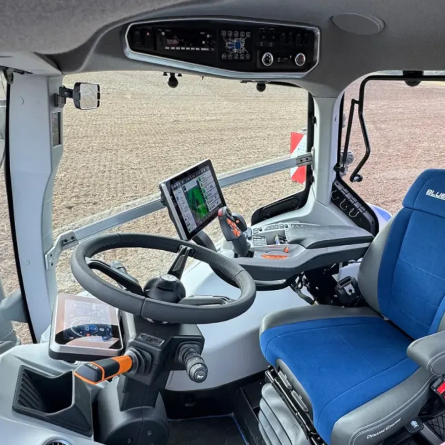 New Holland T7 PLM Horizon Ultra cab – CabGear model selector
